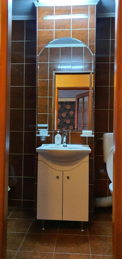 My House - Ultracentral Romana Square Near Old Town Bukares Bagian luar foto