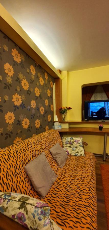 My House - Ultracentral Romana Square Near Old Town Bukares Bagian luar foto